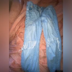 AMERICAN EAGLE JEANS